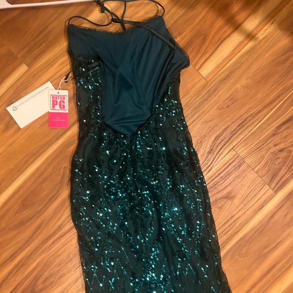Promgirl Stunning green Elegant Sequin Maxi Dress nwt size 2 - Picture 4 of 5